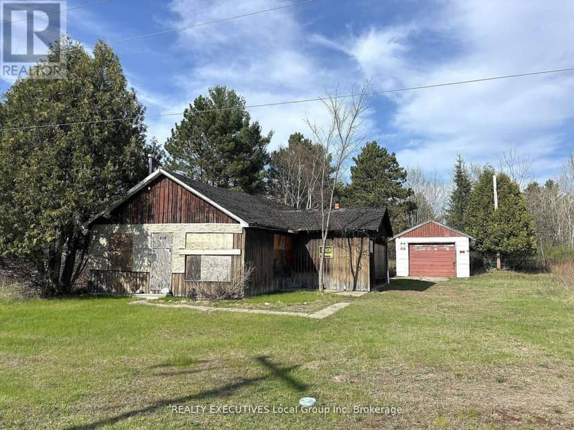 18 Pinewood Park Drive — photo 1 of 11