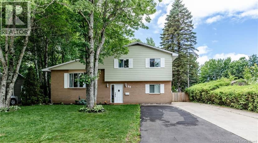 88 Woodleigh Street — photo 1 of 40