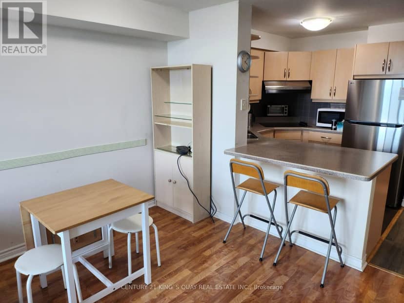 717 - 2020 McNicoll Avenue — photo 7 of 34