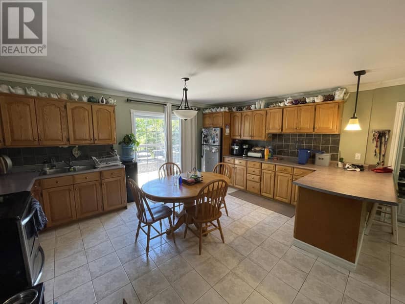 38584 Route 2 Western Road — photo 14 of 40