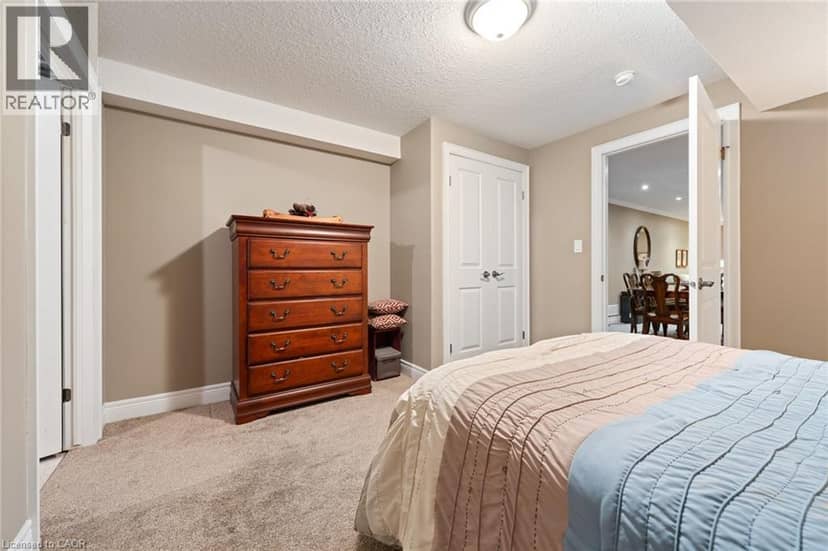 194 DONLY Drive Unit# 3 — photo 33 of 38