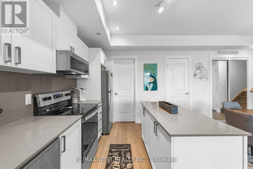 225 - 1062 Douglas McCurdy Common — photo 4 of 31