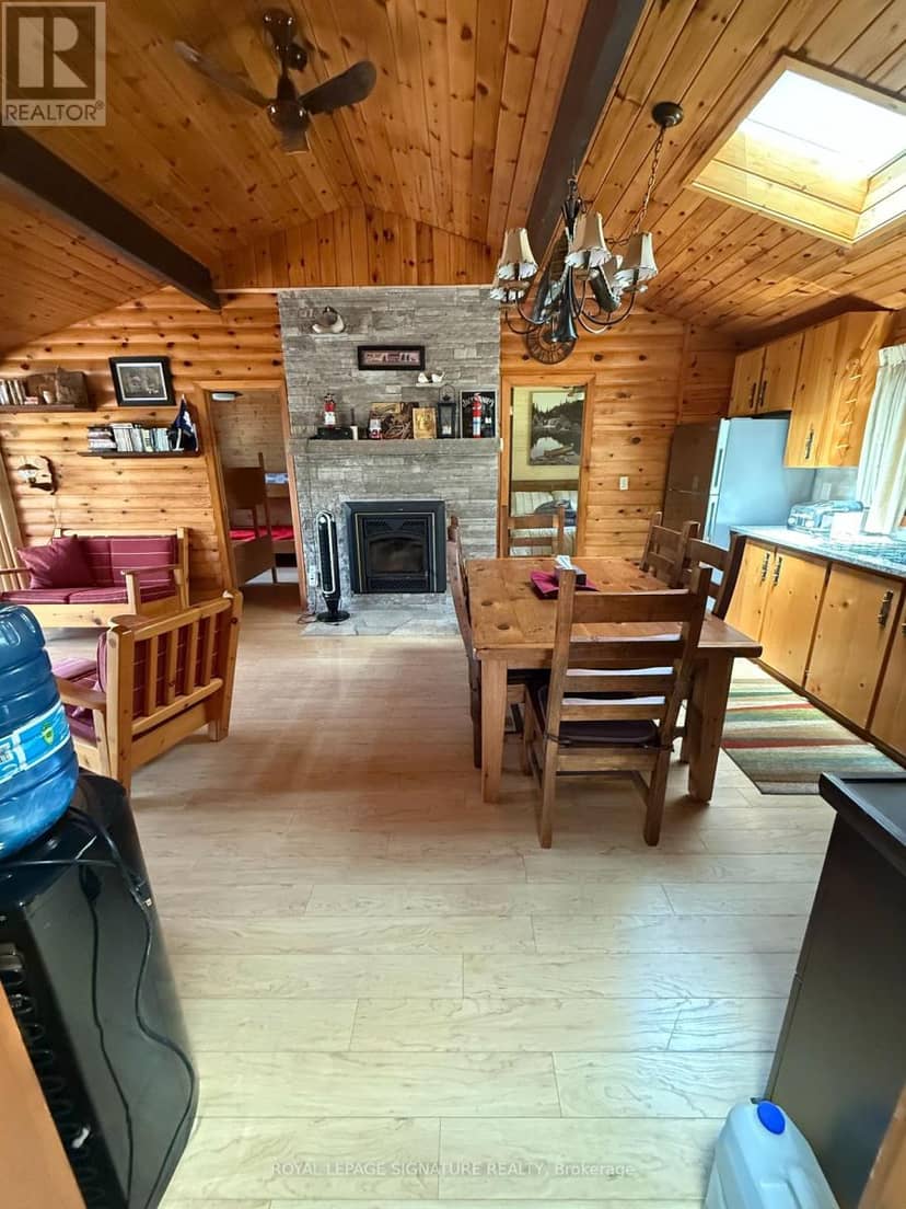 1743 North Muldrew Lake Road, Gravenhurst, photo 4