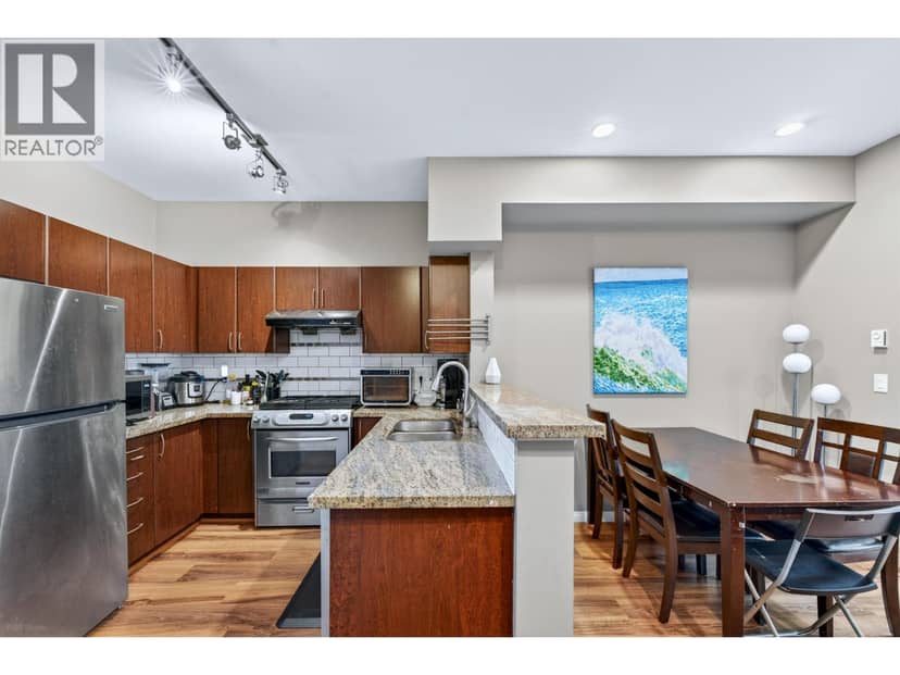 21 9308 KEEFER AVENUE, Richmond, photo 4