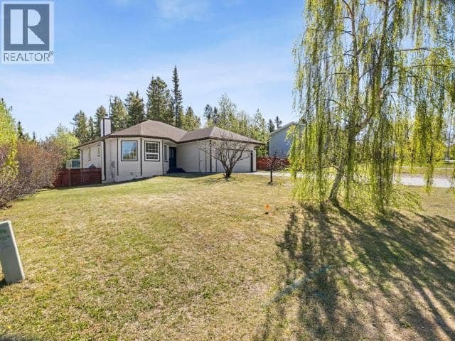 34 Thompson Road — photo 3 of 38
