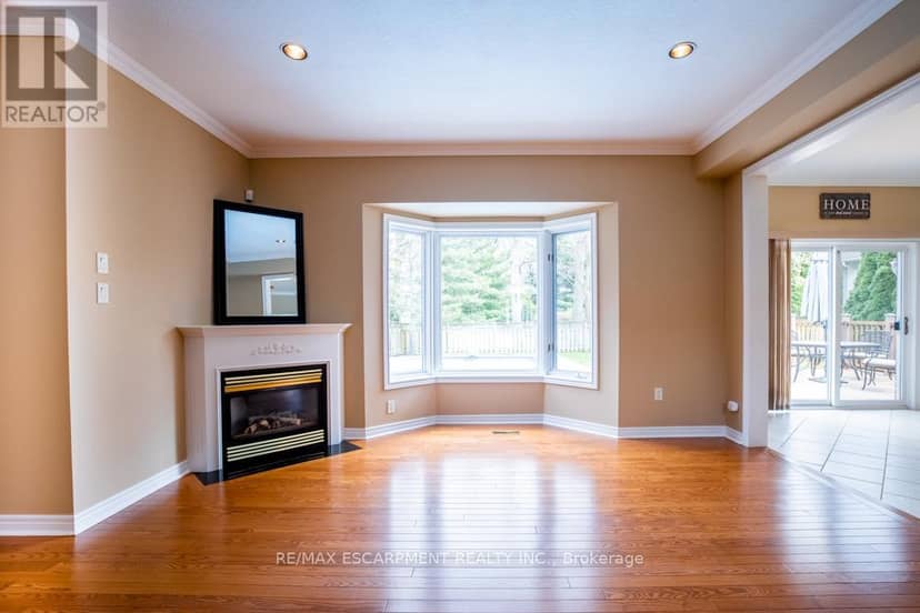 8 Sophie Court — photo 18 of 40