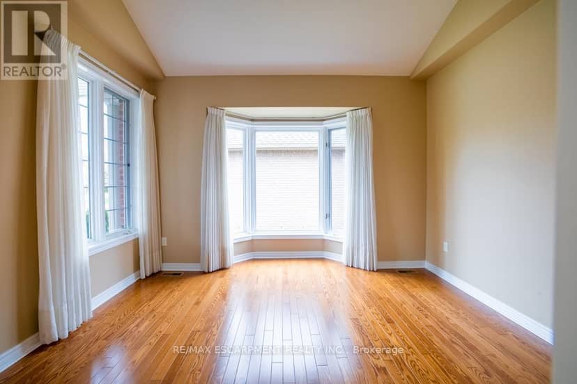 8 Sophie Court, Grimsby, photo 7
