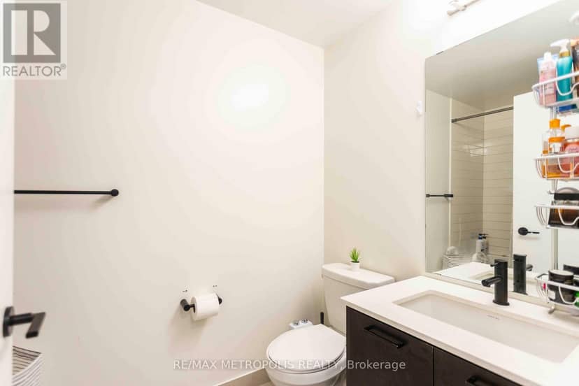 308 - 2300 St Clair Avenue W — photo 10 of 29