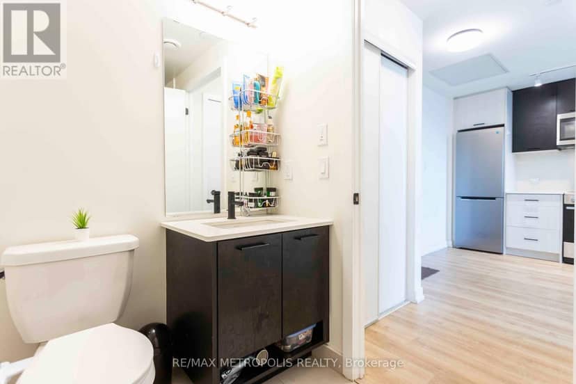 308 - 2300 St Clair Avenue W — photo 9 of 29