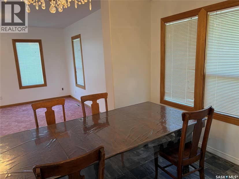 102 2nd AVENUE N — photo 12 of 31