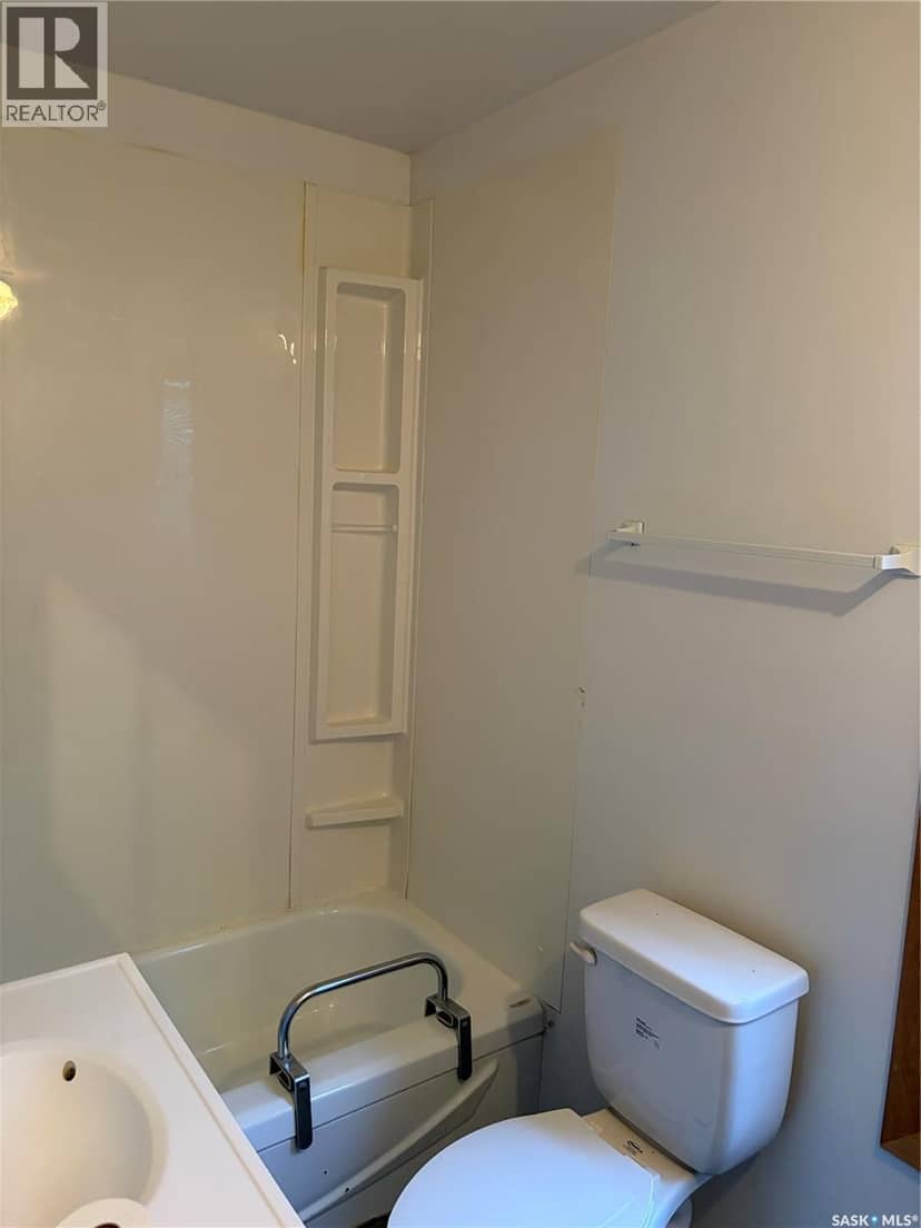 102 2nd AVENUE N — photo 18 of 31