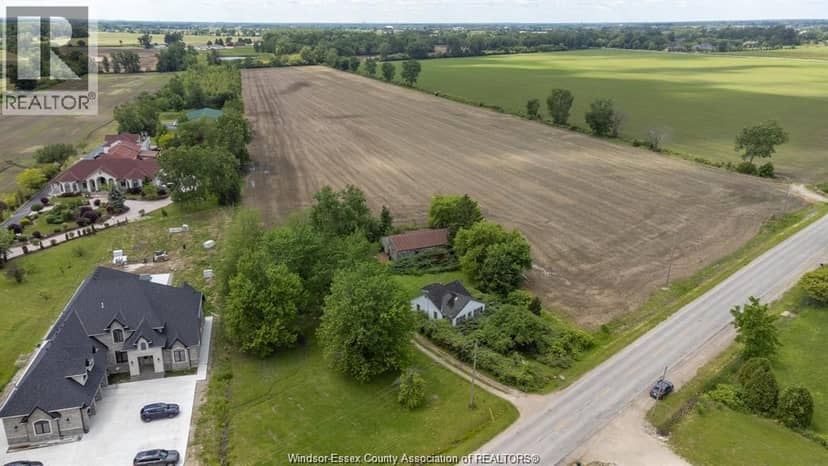 5075 North Talbot Road, Tecumseh, photo 2
