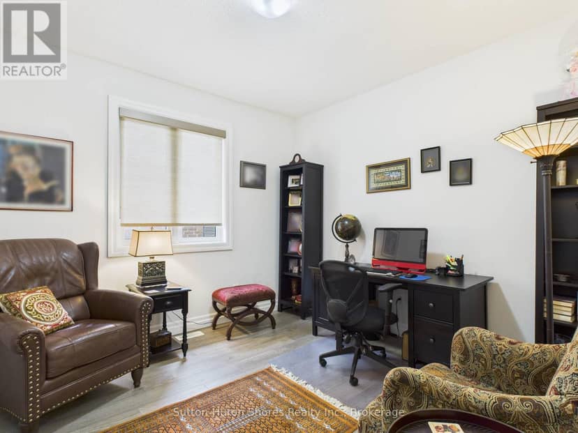 404 Devonshire Road — photo 14 of 40