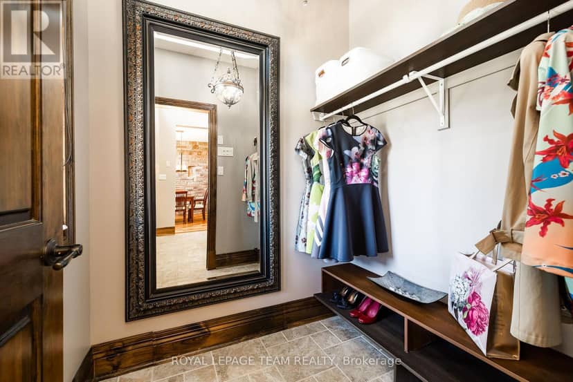 519 Emerald Street — photo 17 of 40