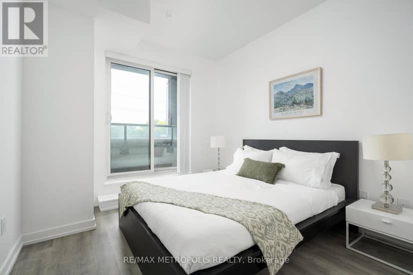 307 - 2300 St Clair Avenue W, Toronto, photo 7