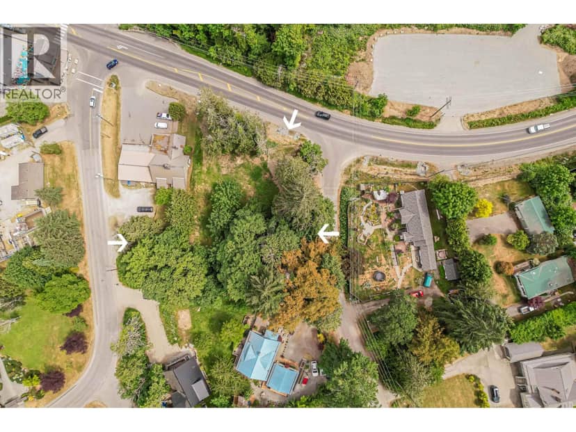 2 DRAKE ROAD, Salt Spring