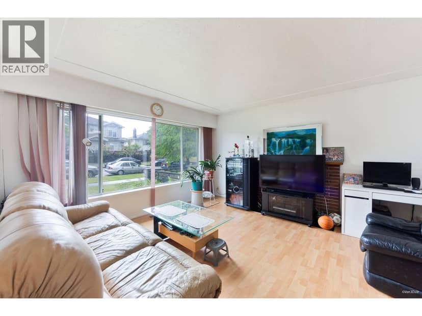 3185 E 16TH AVENUE, Vancouver, photo 4