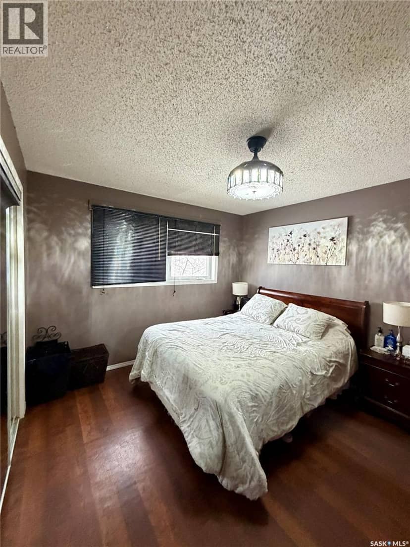 610 Main STREET — photo 16 of 40