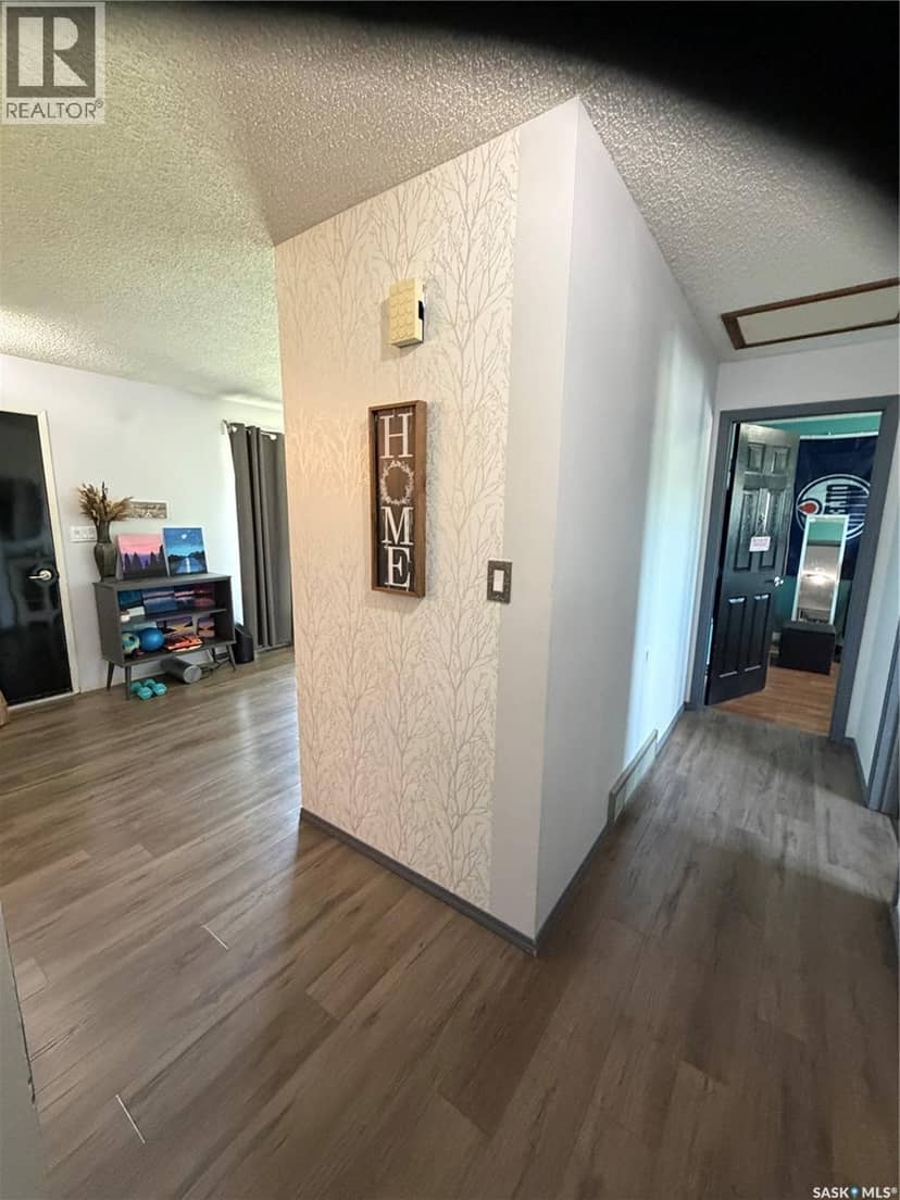 610 Main STREET — photo 8 of 40