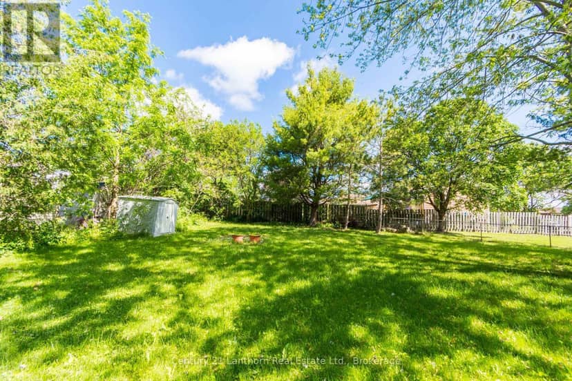 24 Cory Crescent — photo 15 of 17