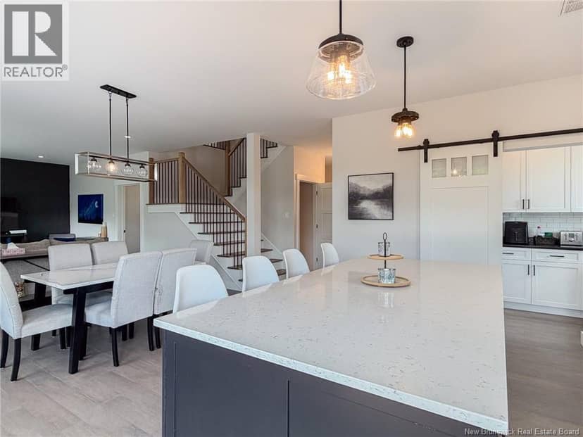 7 Aurora Street — photo 14 of 40