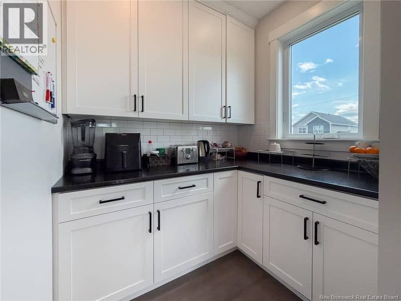 7 Aurora Street — photo 18 of 40
