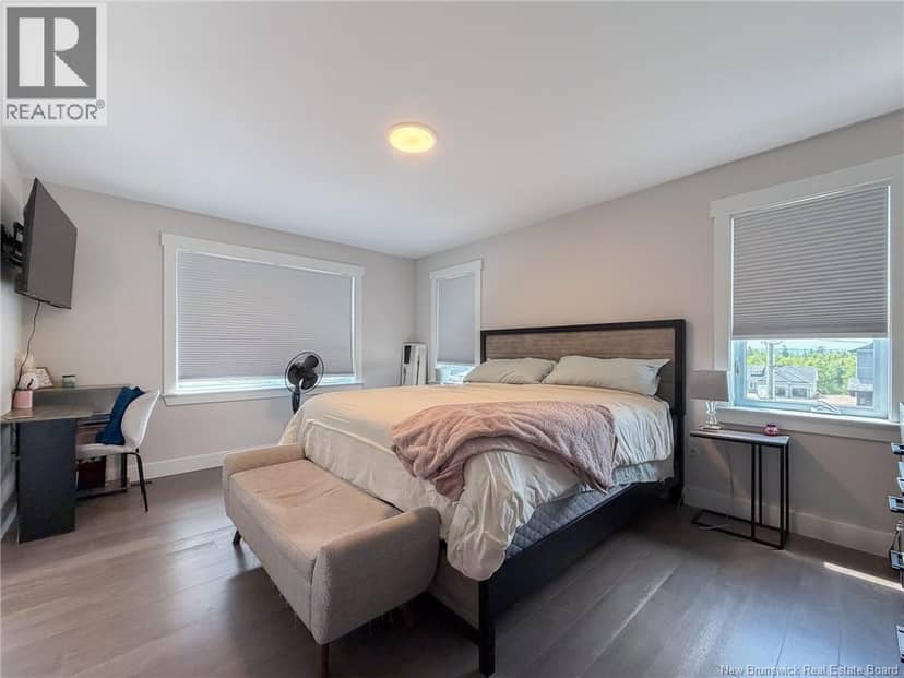 7 Aurora Street — photo 27 of 40