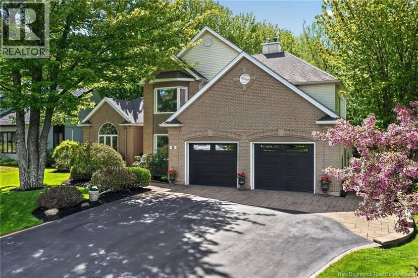 18 Morewood — photo 1 of 40