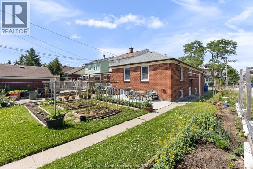 1402 Elsmere AVENUE — photo 33 of 34