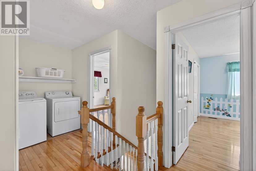 23 Hillside Drive — photo 17 of 40