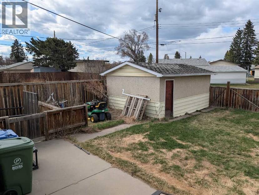 4612 50A Avenue — photo 17 of 17