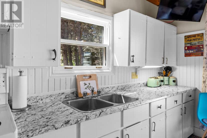 82 Gordon Cove Road — photo 11 of 40