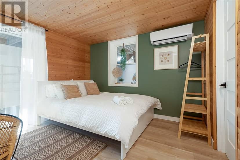 475 Waterfalls Road — photo 14 of 40