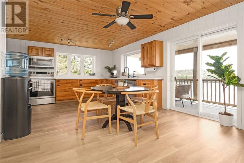 475 Waterfalls Road — photo 9 of 40