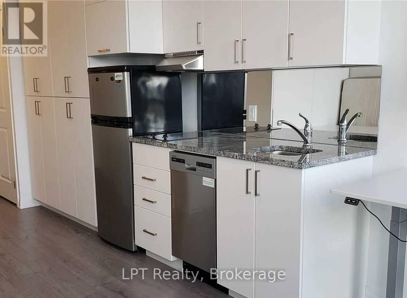 428 - 1900 Simcoe Street N, Oshawa, photo 4