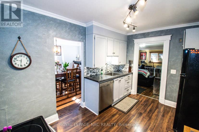 116 Lowell Avenue — photo 21 of 40