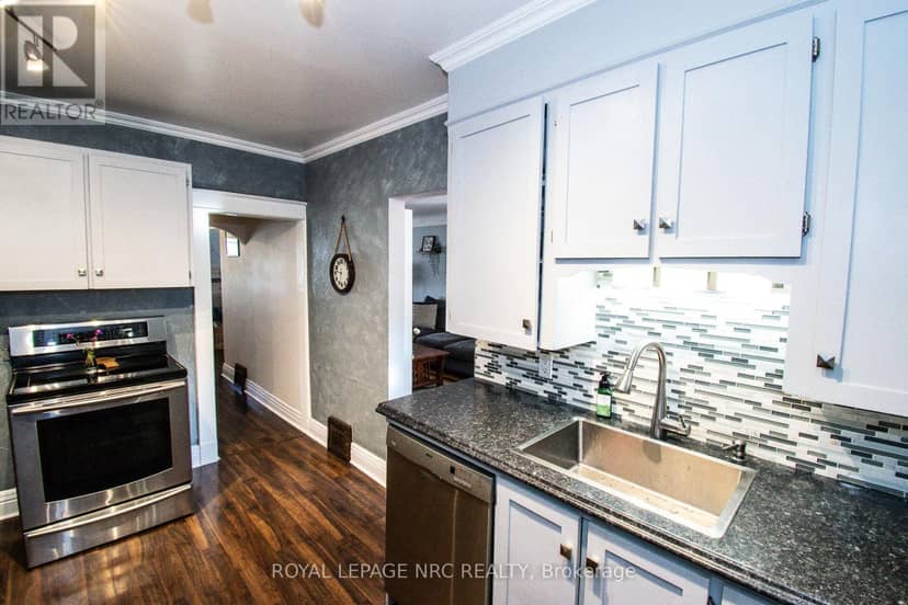 116 Lowell Avenue — photo 22 of 40
