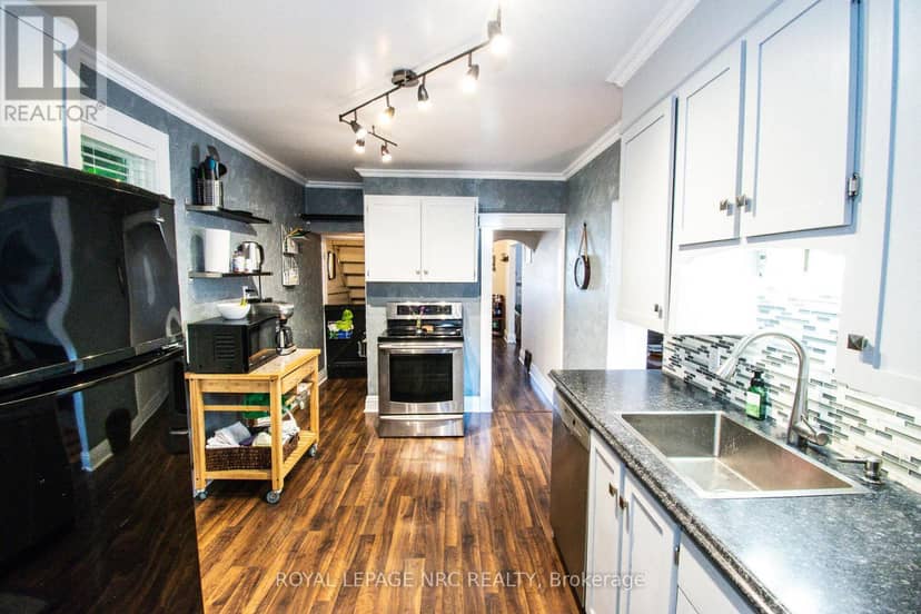 116 Lowell Avenue — photo 23 of 40