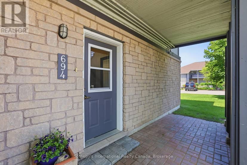 694 Johnston Park Avenue — photo 3 of 40