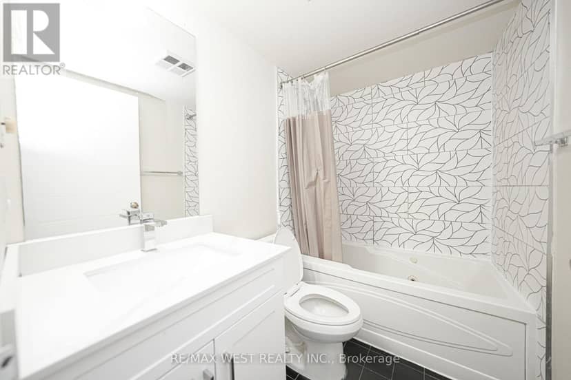 608 - 1470 Midland Avenue — photo 18 of 40