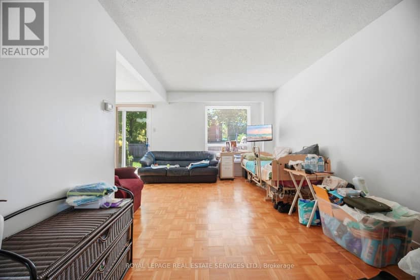 21 - 345 Meadows Boulevard — photo 11 of 40