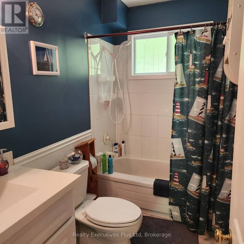 12 Waagosh Miikans Lane — photo 14 of 25