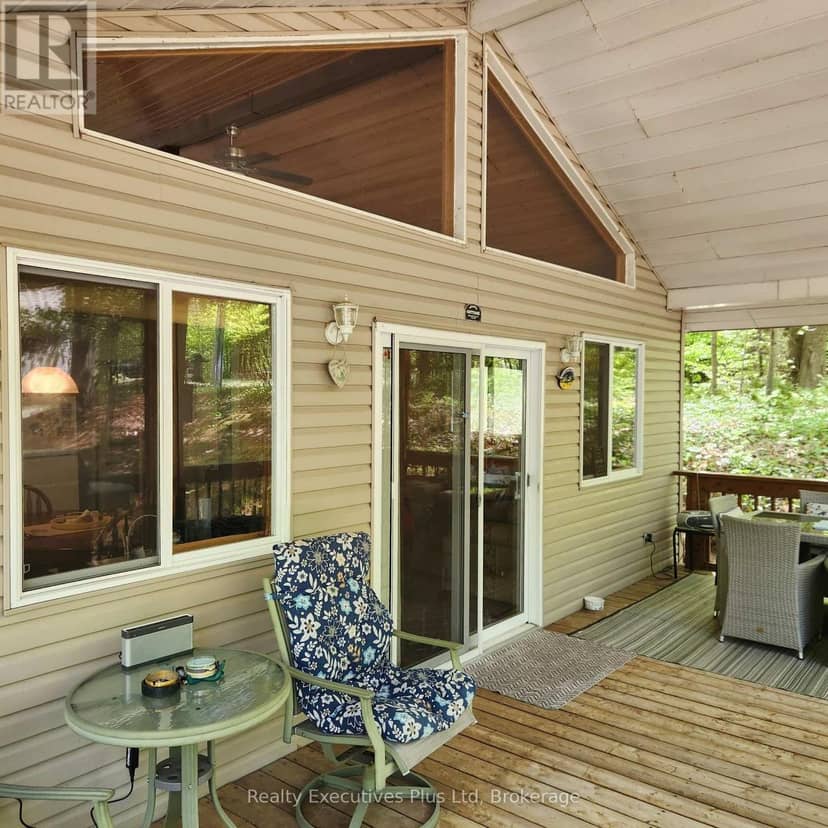 12 Waagosh Miikans Lane, Christian Island 30, photo 4