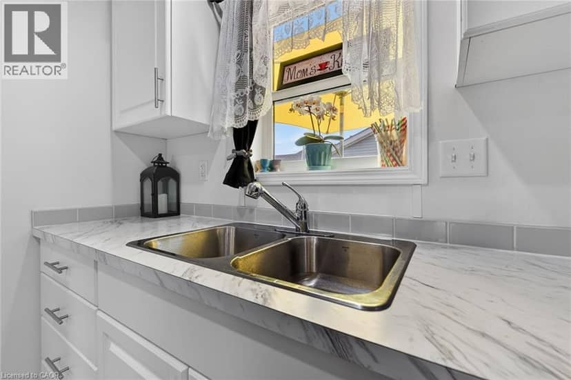 29 HICKORY Hollow — photo 10 of 40