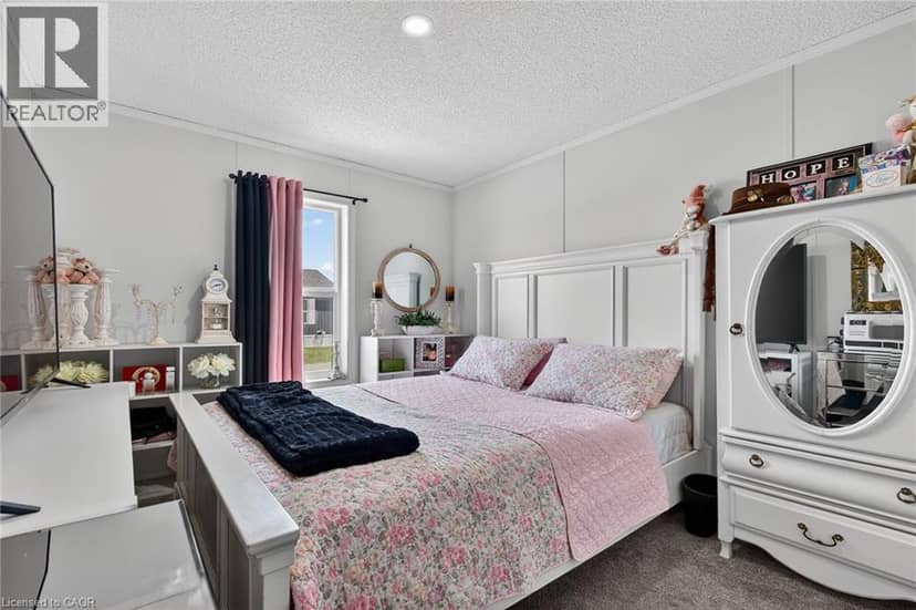 29 HICKORY Hollow — photo 19 of 40