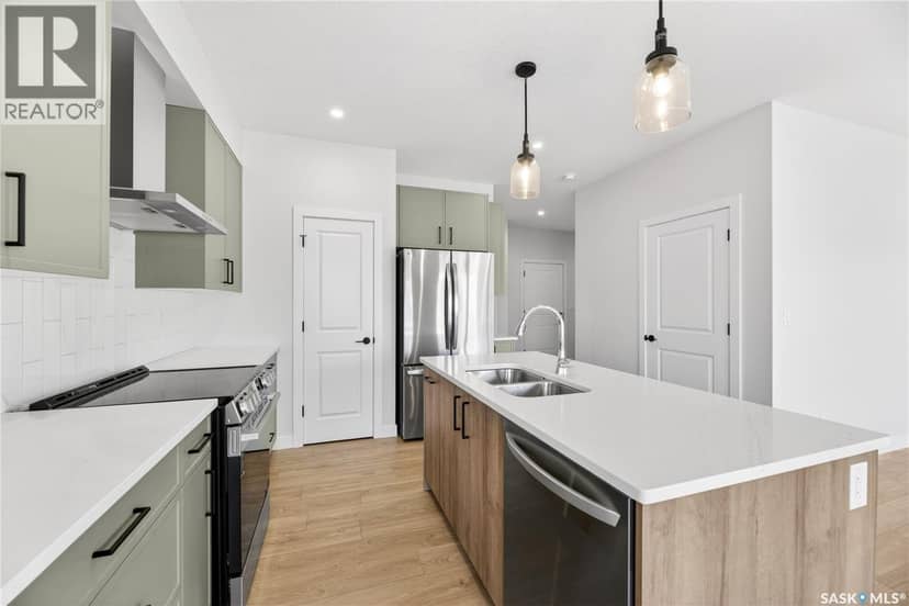 4 830 Brighton BOULEVARD — photo 9 of 28