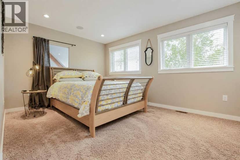 29 Boyd Lakeshore — photo 24 of 34