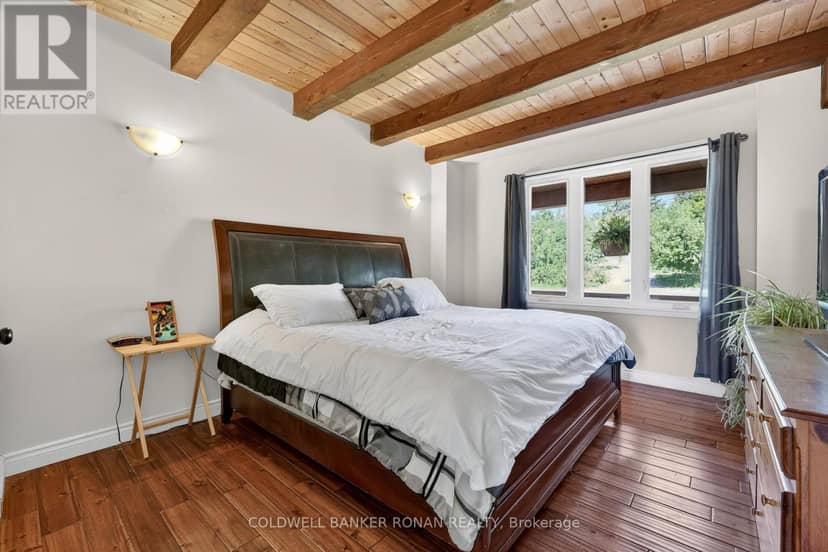 3 Laela Crescent — photo 17 of 40