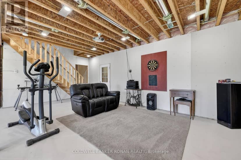 3 Laela Crescent — photo 27 of 40