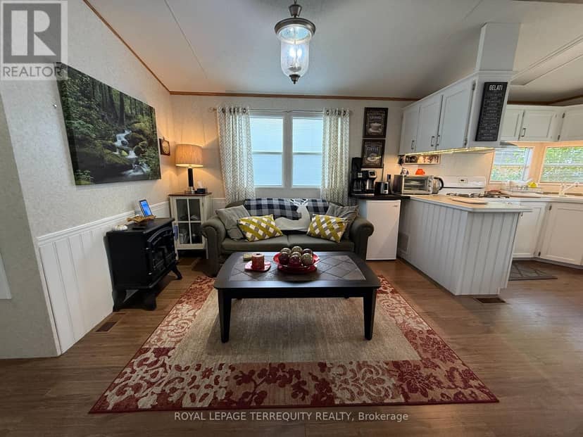 125 Bass, Selwyn, photo 8